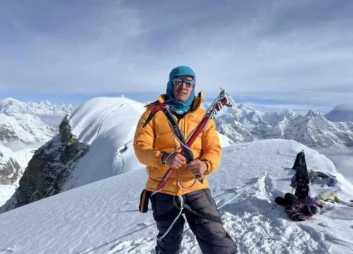 Expedition Guide Vs Trekking Guide