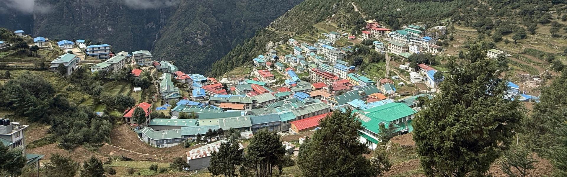 Luxury Lodge Trek vs Normal Lodge Trek