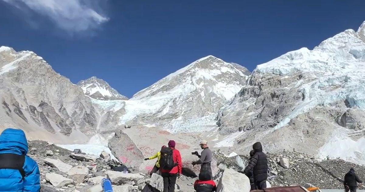 Everest Base Camp 