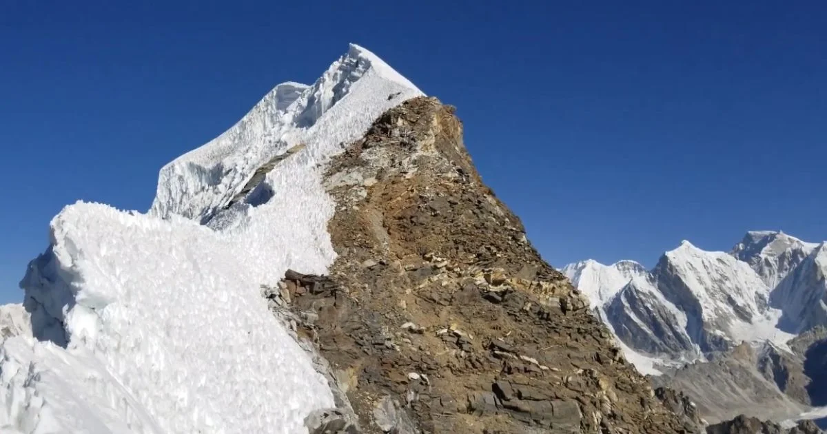 Lobuche peak Summit