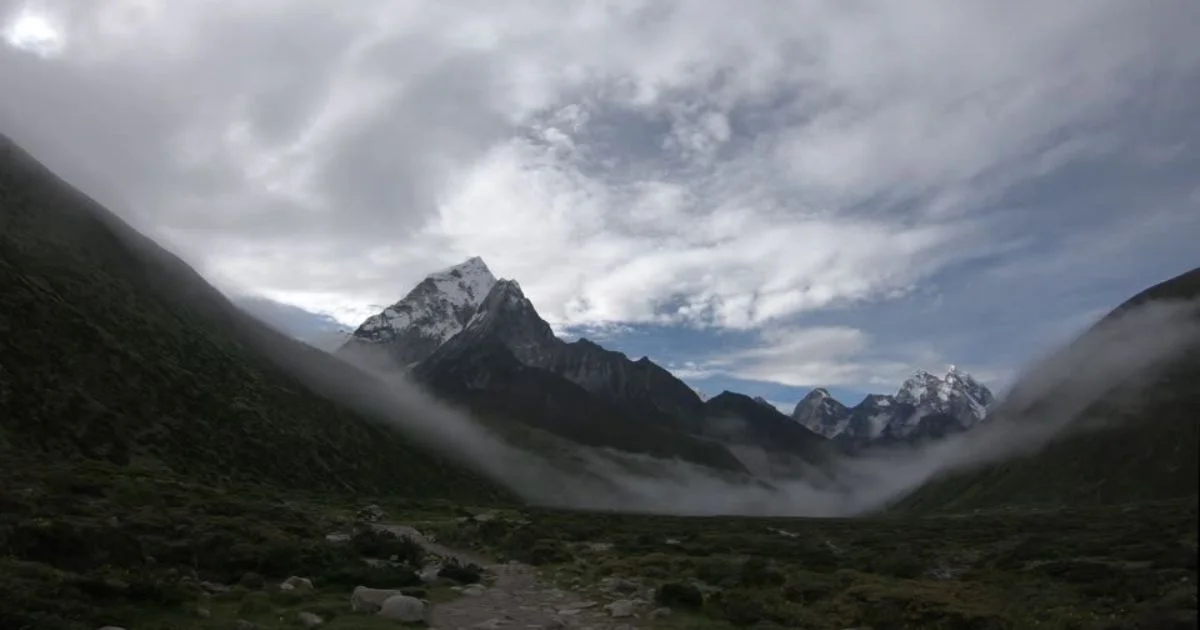 Trekking route during the ebc trek