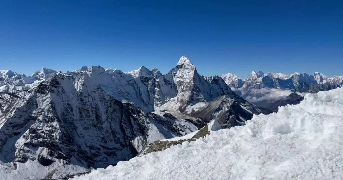 Mountain View from island peak summit