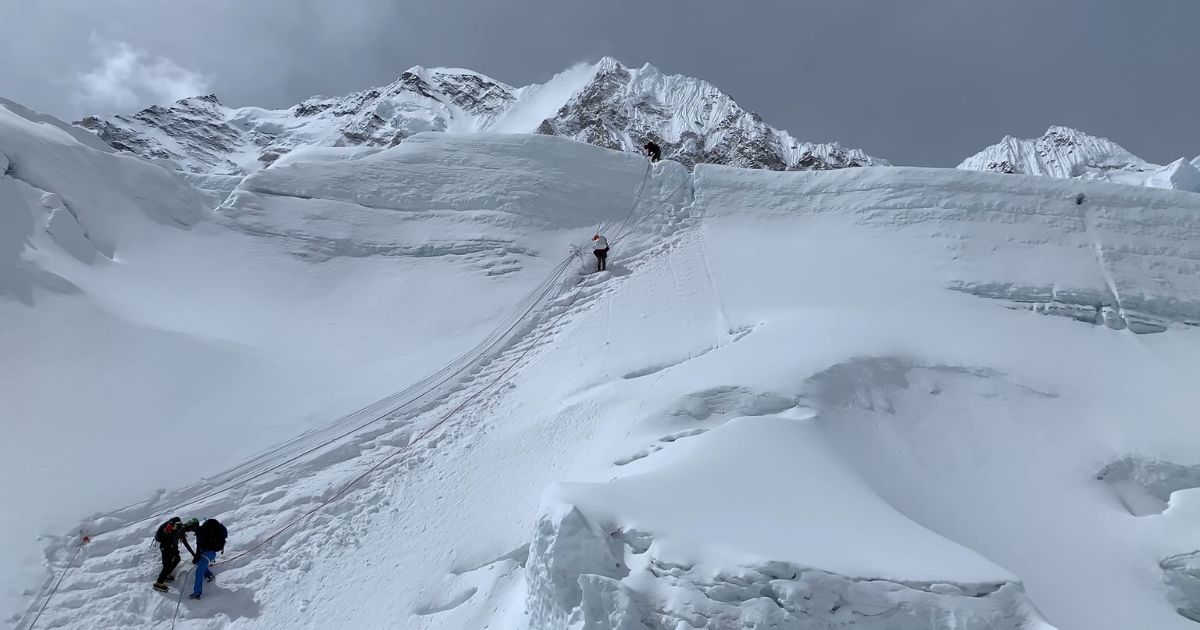 Difficult part of climbing mt everest