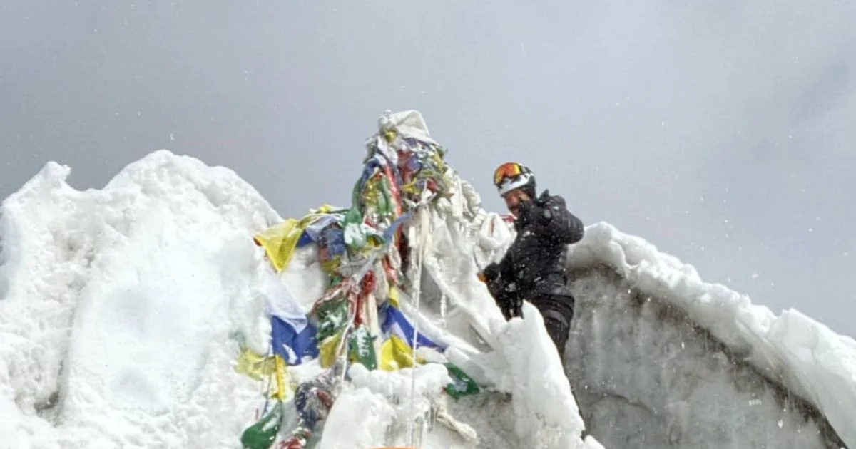 Top of the Island Peak 