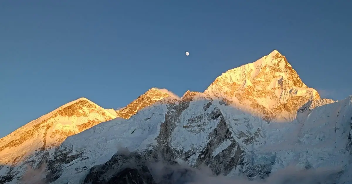 Mt Everest view from kalapatther