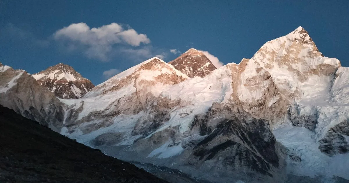 Mountain see from kalapatther and everest base camp overfly 